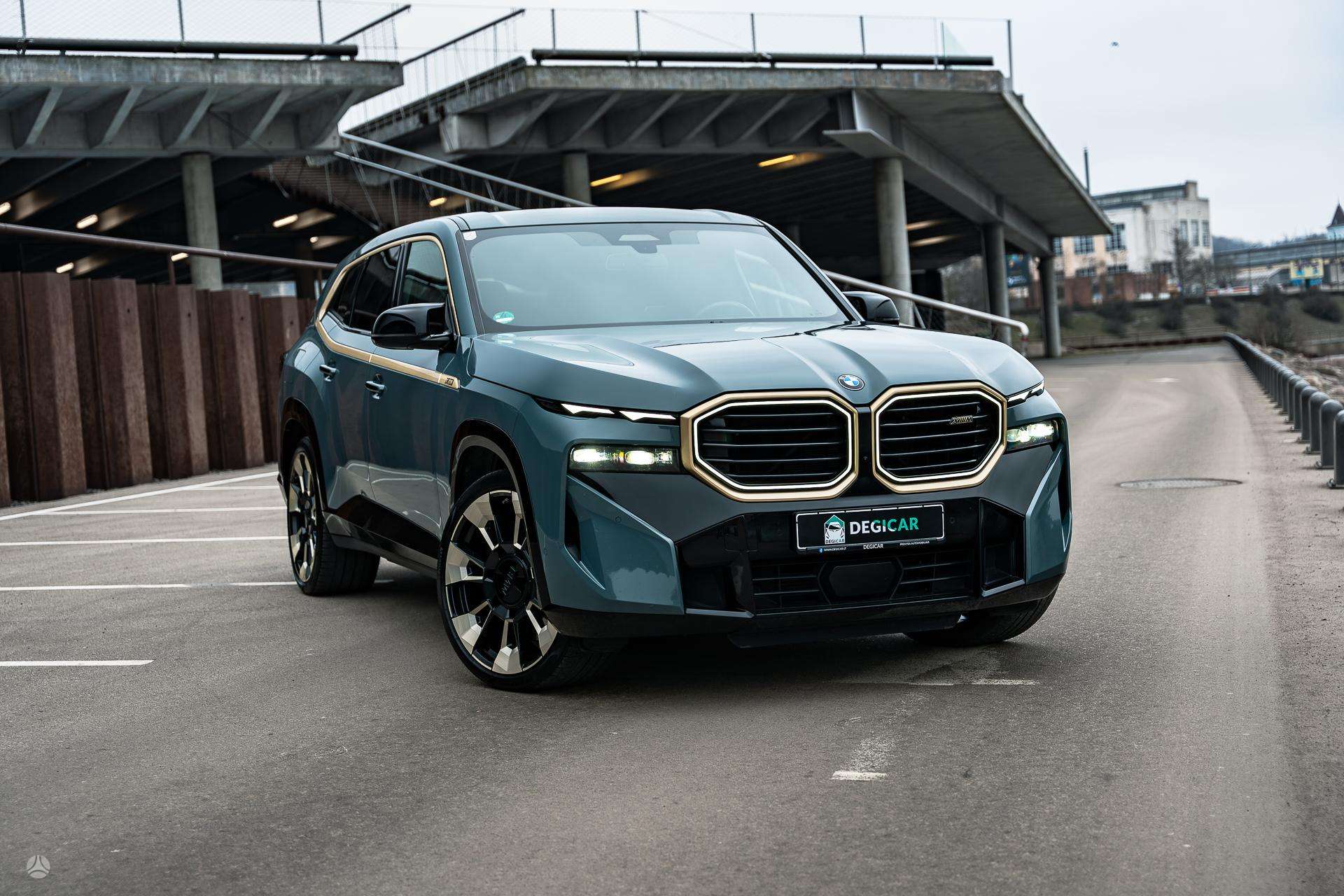 BMW XM