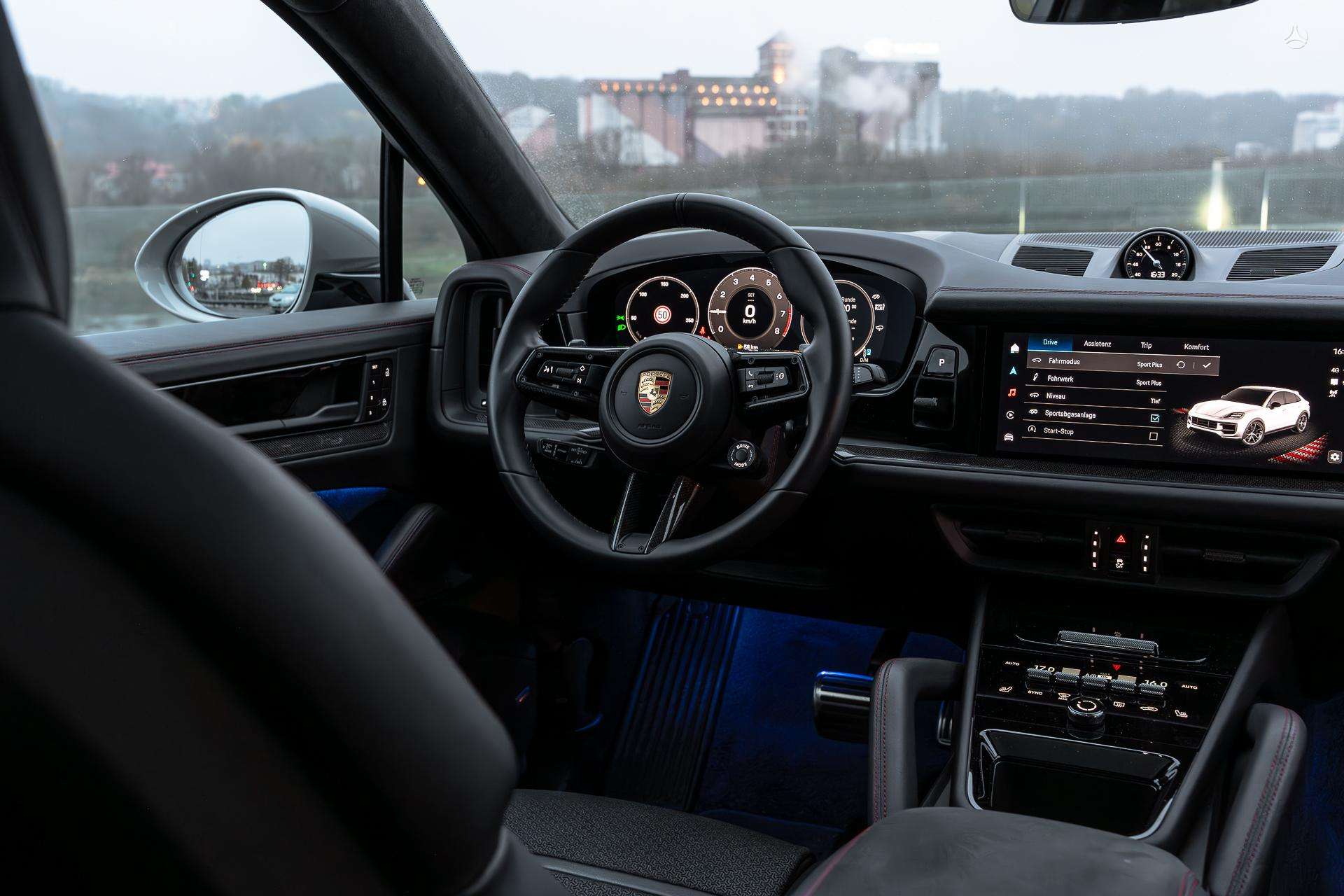 Porsche Cayenne Coupe - 3